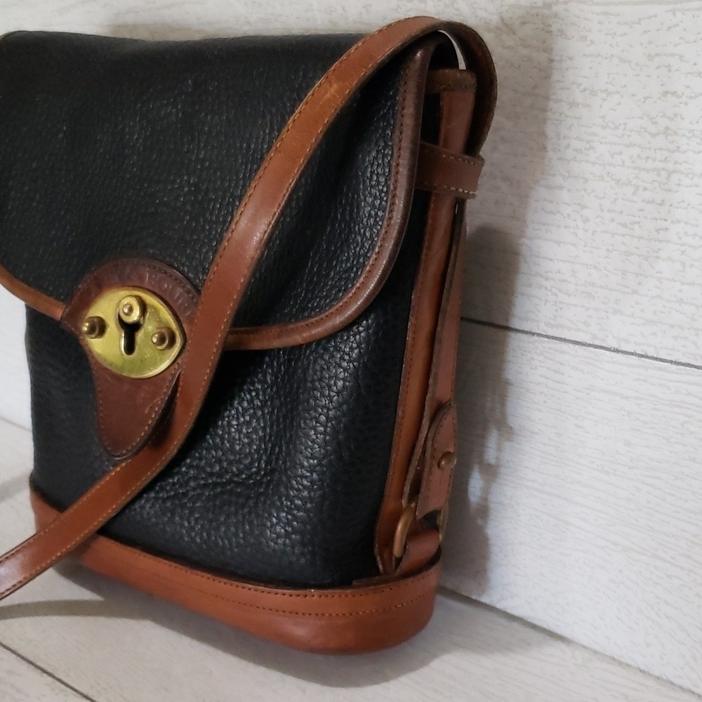 Vintage Dooney and Bourke black/brown pebble leather crossbody bag - Picture 3 of 9